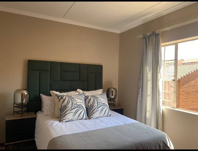 2 BEDROOM APARTMENT FOR SALE IN SAGEWOOD